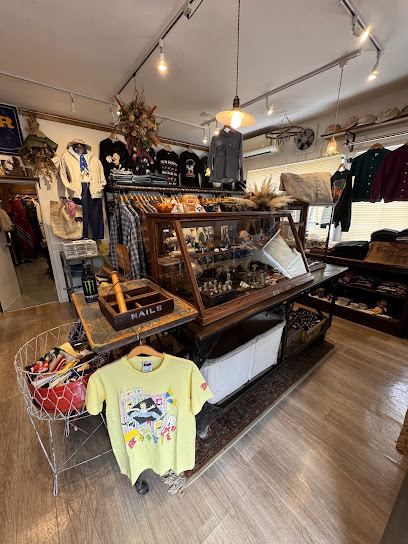 古着屋 antique store_ LIFE山形店の店舗写真