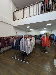 無人古着屋SELFURUGI宇都宮店の店内の様子