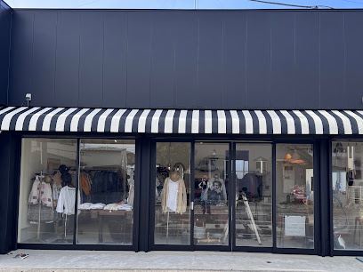 cross used garakutaの店舗写真