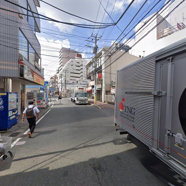 SELECT&REUSE DROPSの店内の様子