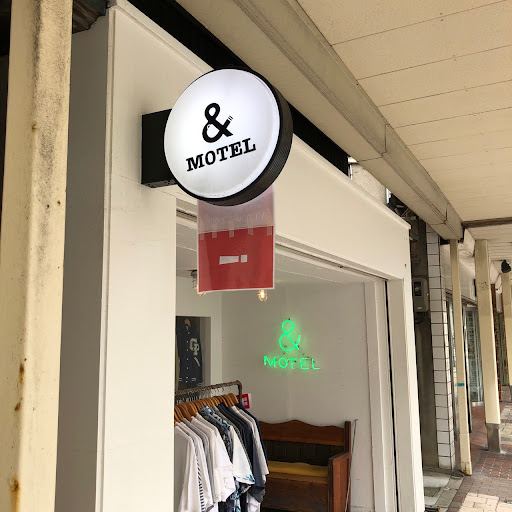 & MOTEL used clothing storeの店舗写真