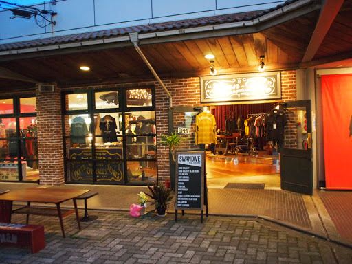 Swan Diveの店舗写真