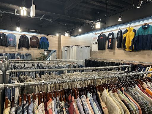 無人古着屋NOTIME長野店の店内の様子