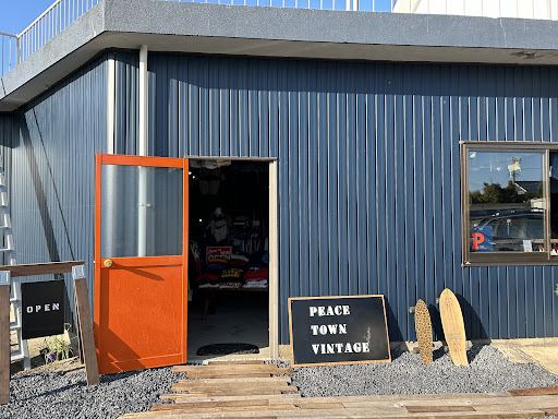PEACE TOWN VINTAGE 古着倉庫の店舗写真