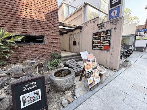 古着屋 deerlet(ディアレット)の店舗写真