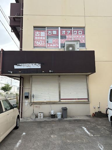 OASIS CLOTHING Fukuokaの店舗写真