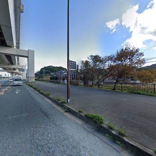西海岸 West coast 伊都店の店内の様子