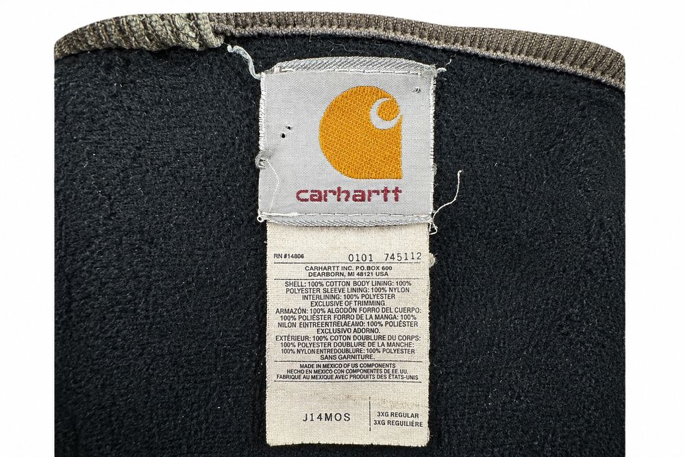 Carharttパッチ付け替え確認実物資料ベースの再構成イメージ