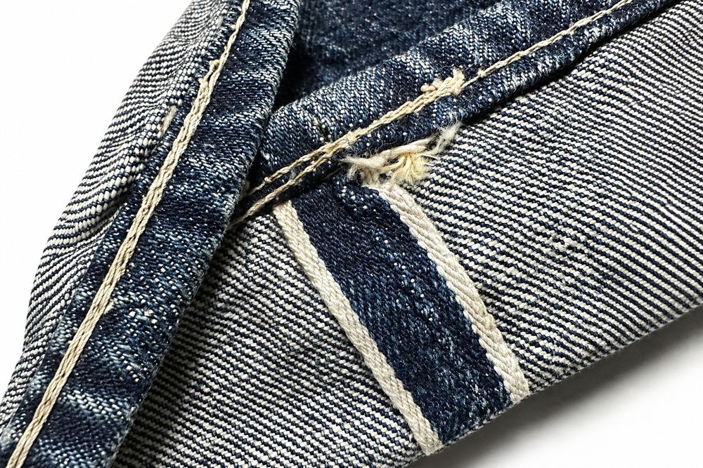 Levi's赤耳とチェーンステッチ実物資料ベースの再構成イメージ